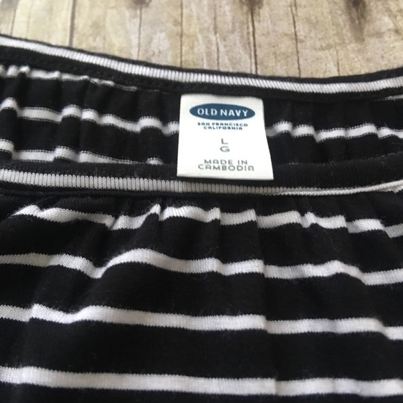 Old Navy Cold Shoulder Top - Picture 2 of 4